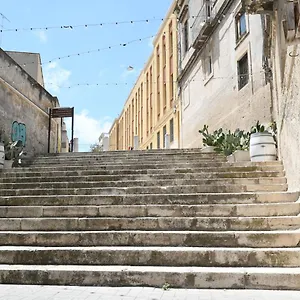 jolie-maison.lecce-hotels.com/
